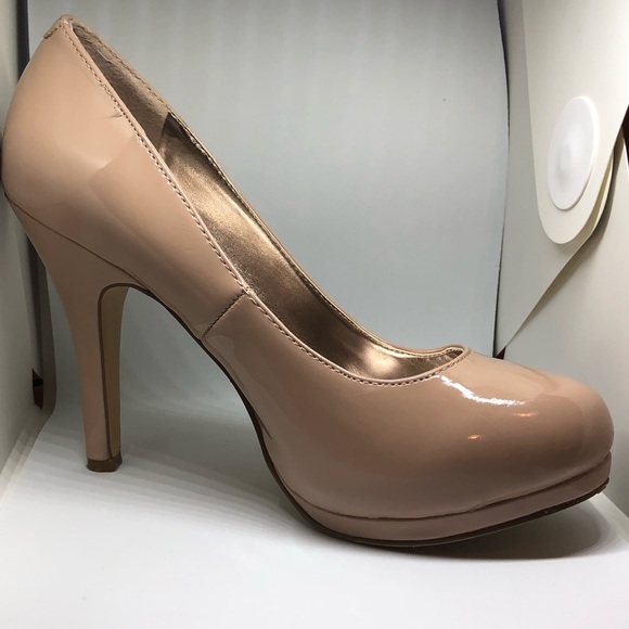 Steve Madden Nude Platform Heels - Picture 6 of 8
